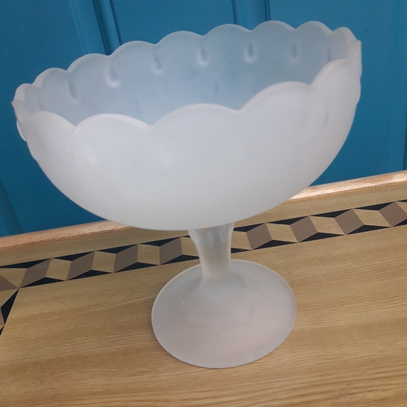 Vintage Glass Pedestal Dish Rare Frosted Glass Indiana Viking Collectible Decor - Picture 5 of 12